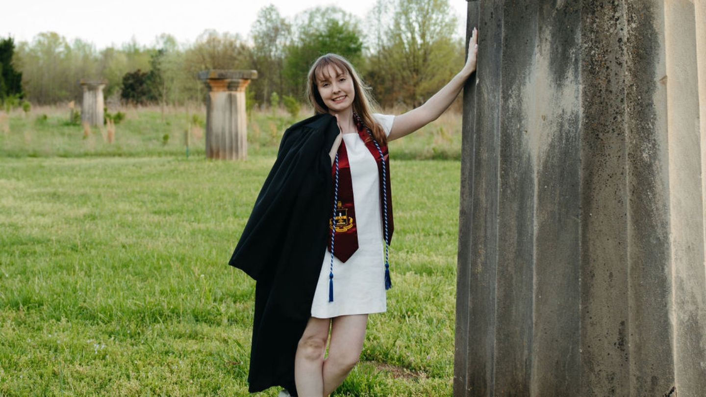 Janna Jones graduation photo, her commencement ceremony is on May 2024.