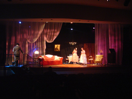 The Glass Menagerie Production 9