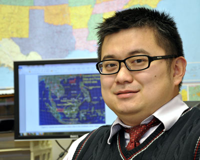 UAH atmospheric science graduate student Nan Feng is  the winner of a NASA Earth science fellowship for the 2013-14 academic year.