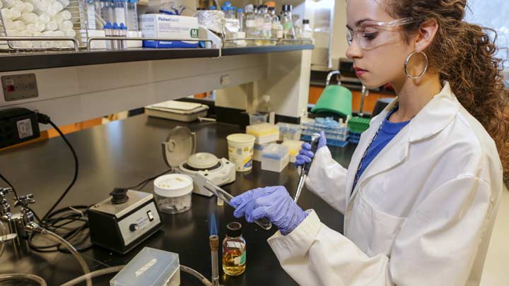 Alabama’s bioscience industry buoyed by research universities like UAH 