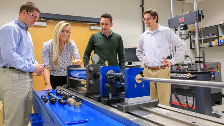 UAH launches new scholarship program for financially disadvantaged STEM transfers 