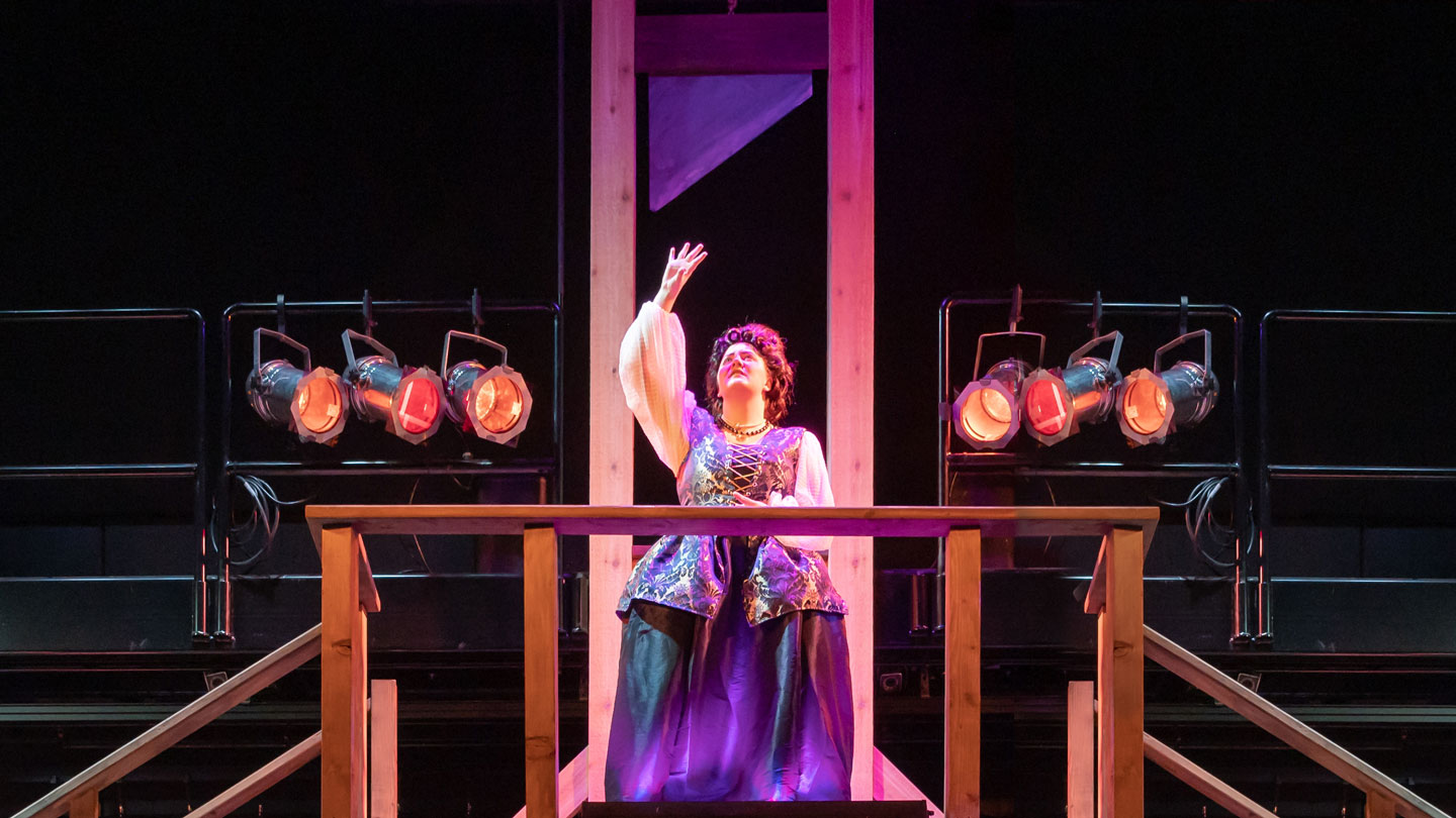 An actress gives a passionate solo performance