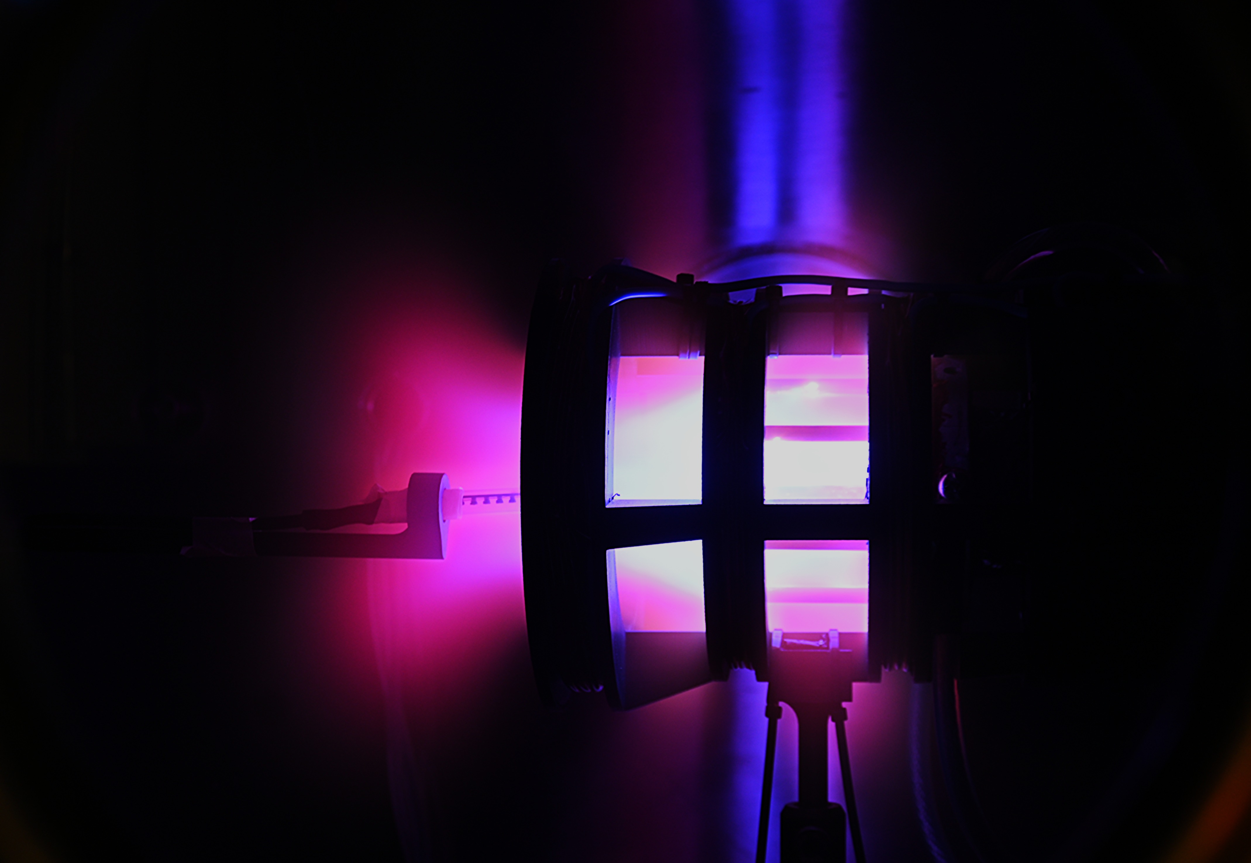 CPG with coils and B dot probe