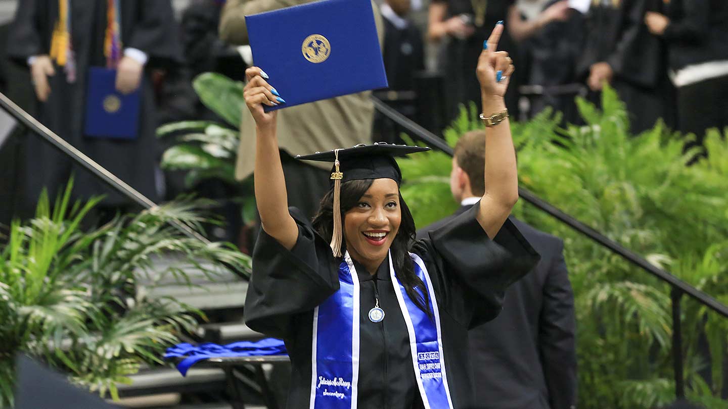 Honors Commencement Student Celebration