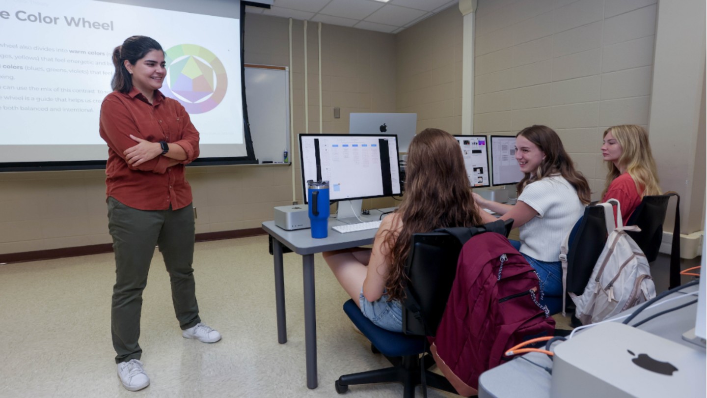graphic design mac lab class