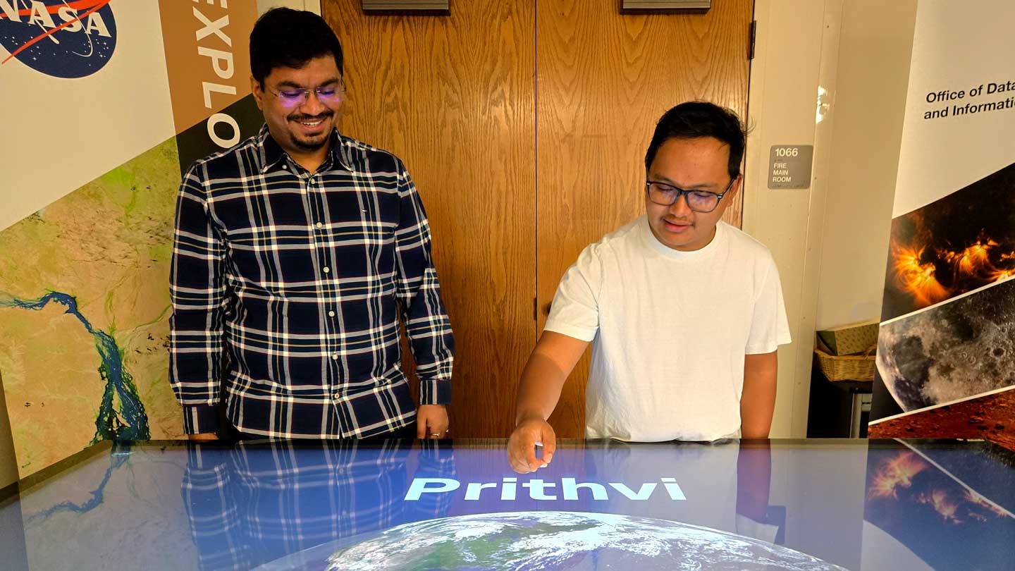 touch screen table