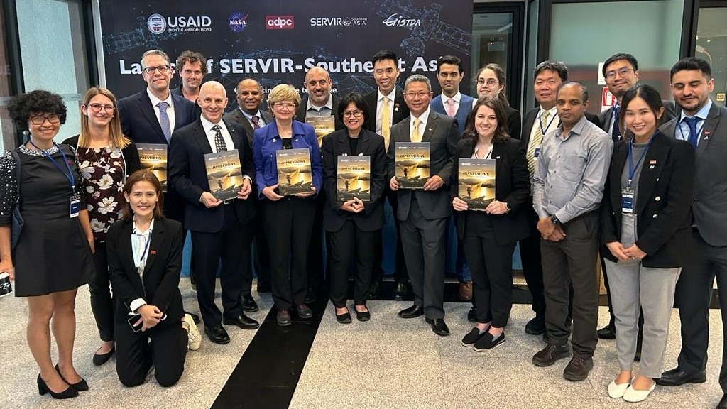 SERVIR Southeast Asia Team including NASA, USAID, ADPC, SIG attendees.  Image Credit ADPC ?>