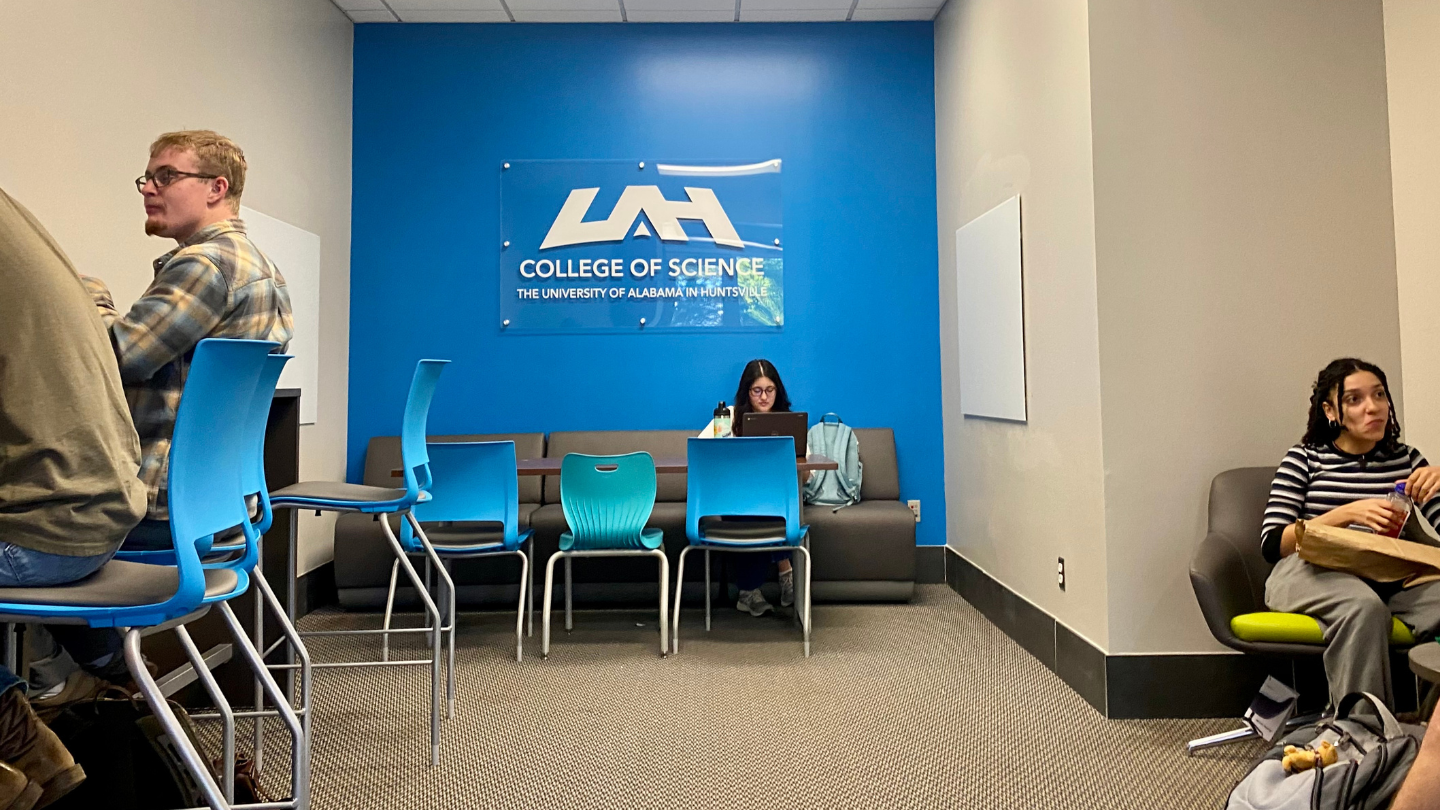 Revamped Study Area at the Shelby Center for Science and Technology. 