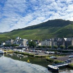 10b-Victoria-Coleman-Bernkastel-Vista