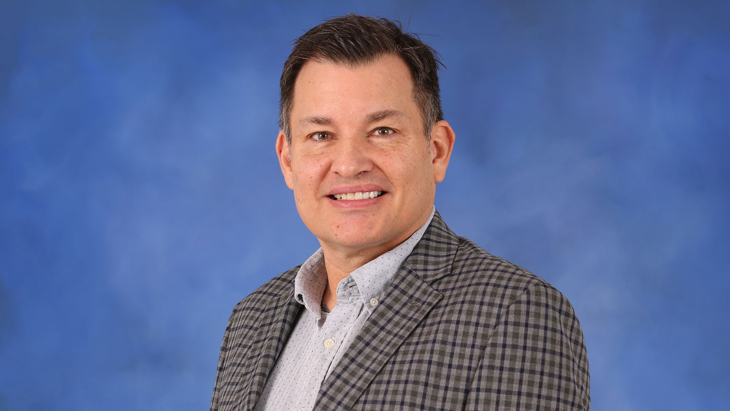 Dr. Chad Thomas