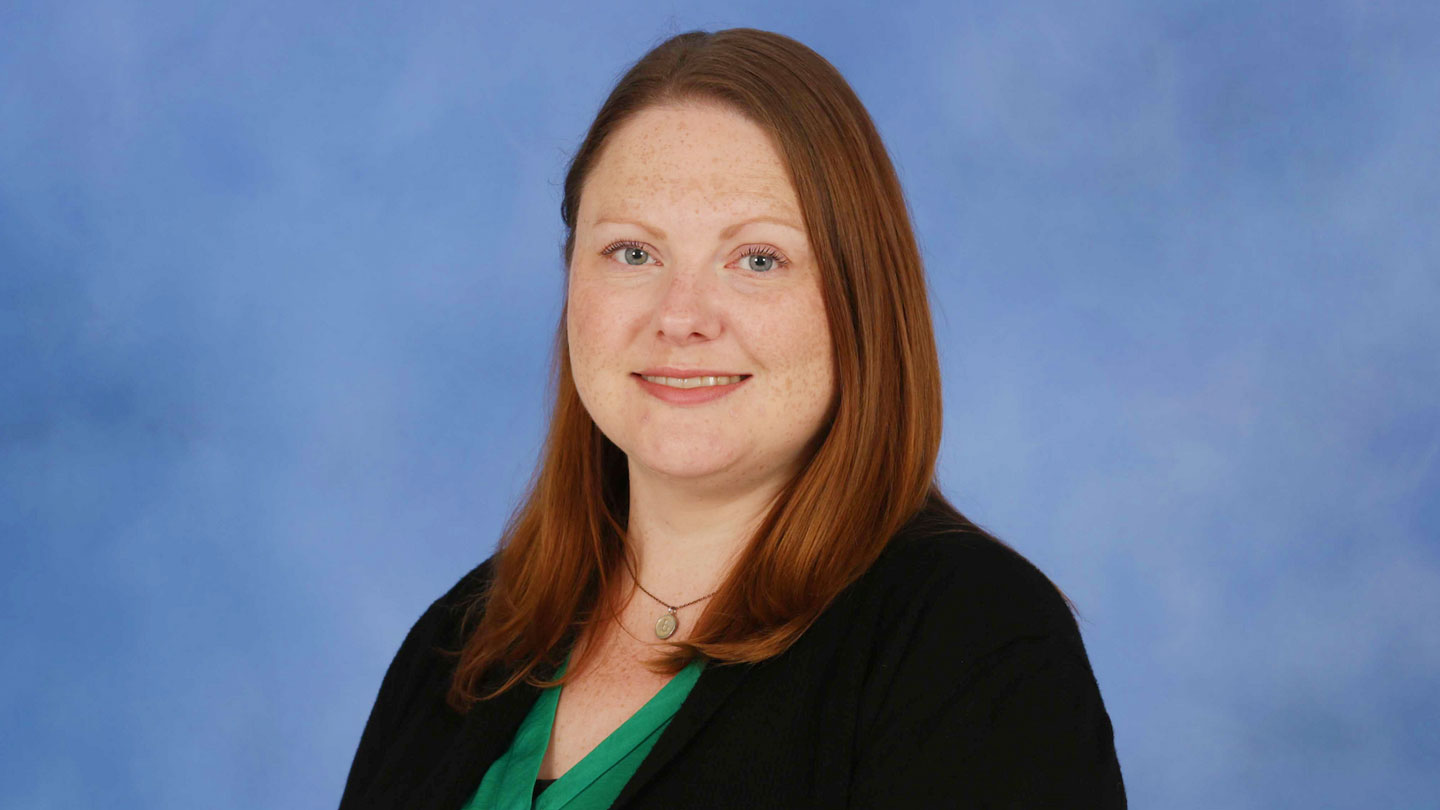 Dr. Laura Senn
