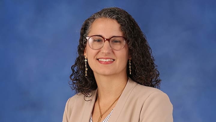 Dr. Amanda Aguilar