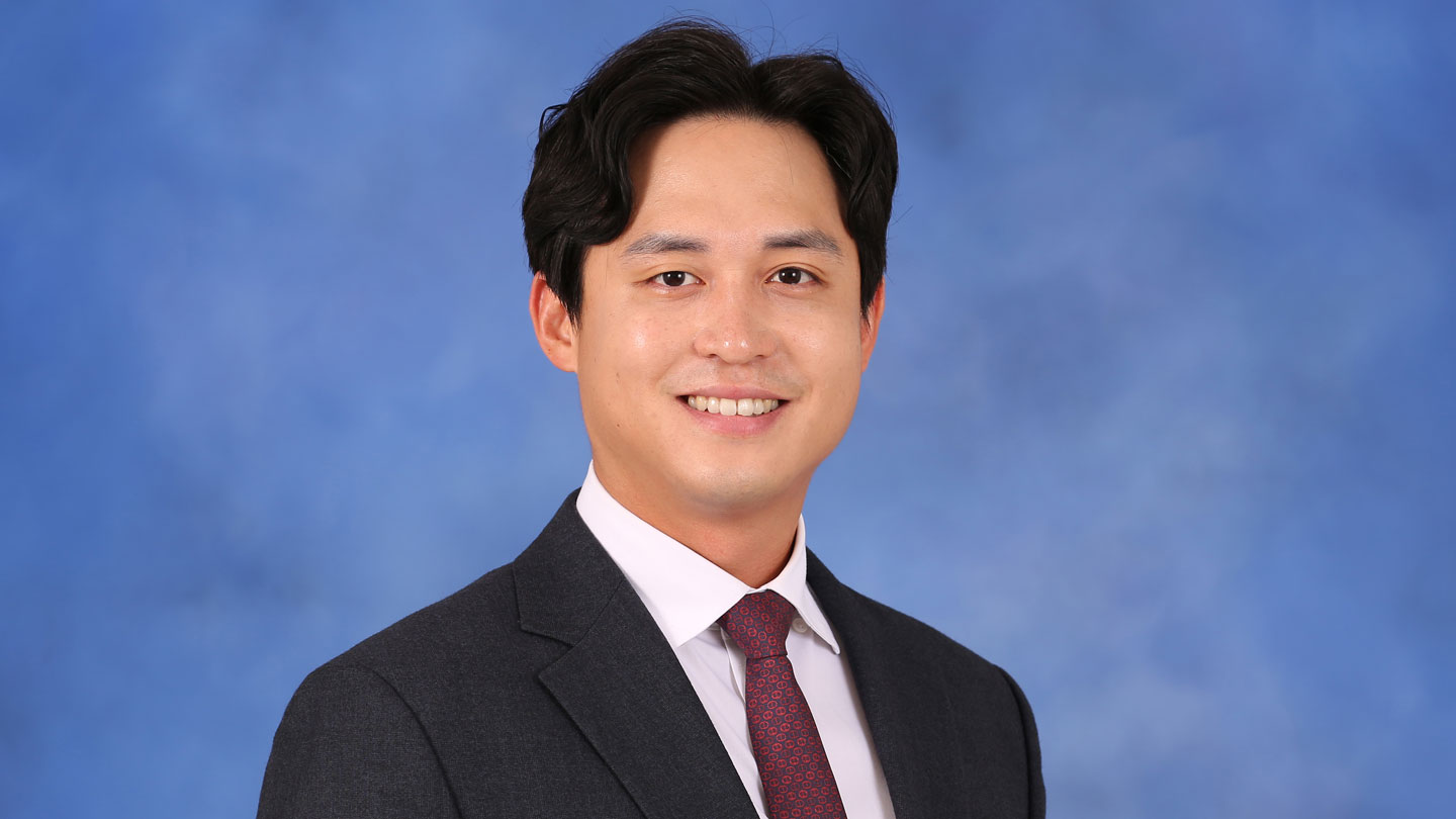 Dr. Yoonki Chun