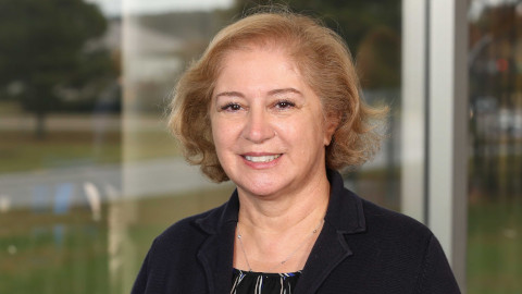 Roya Kahn