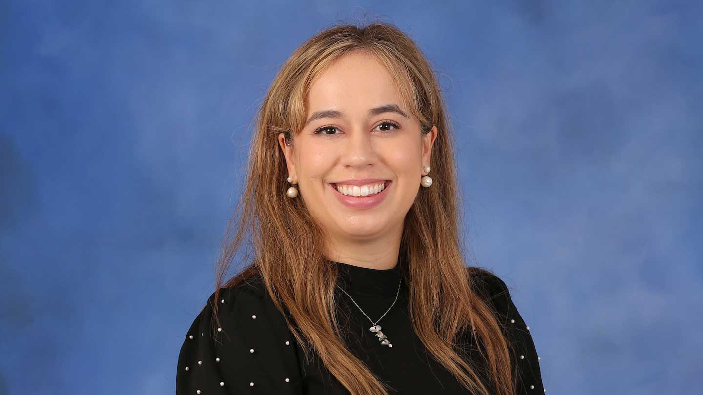 Dr. Shauna Bowes