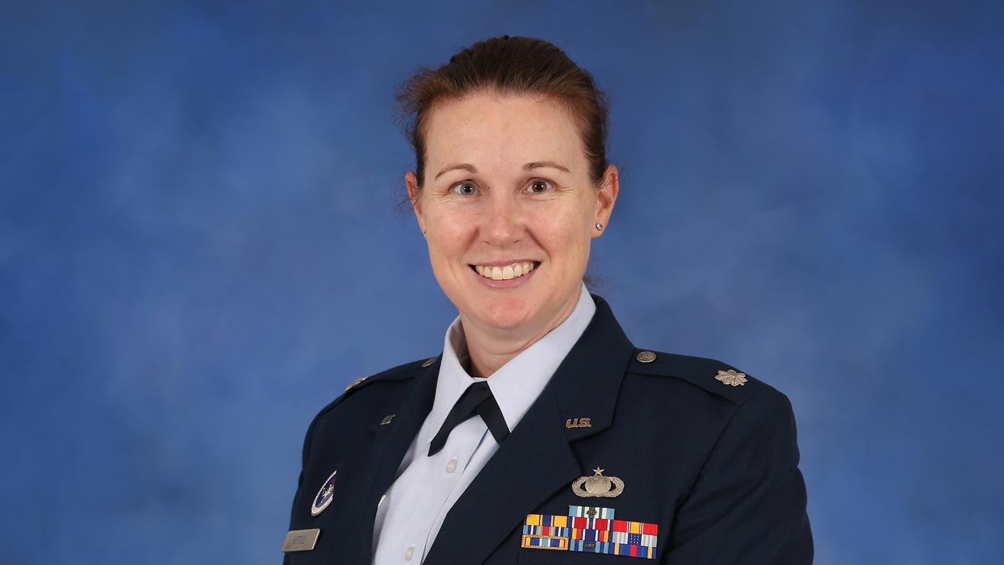 Lt Col Erin Hottle