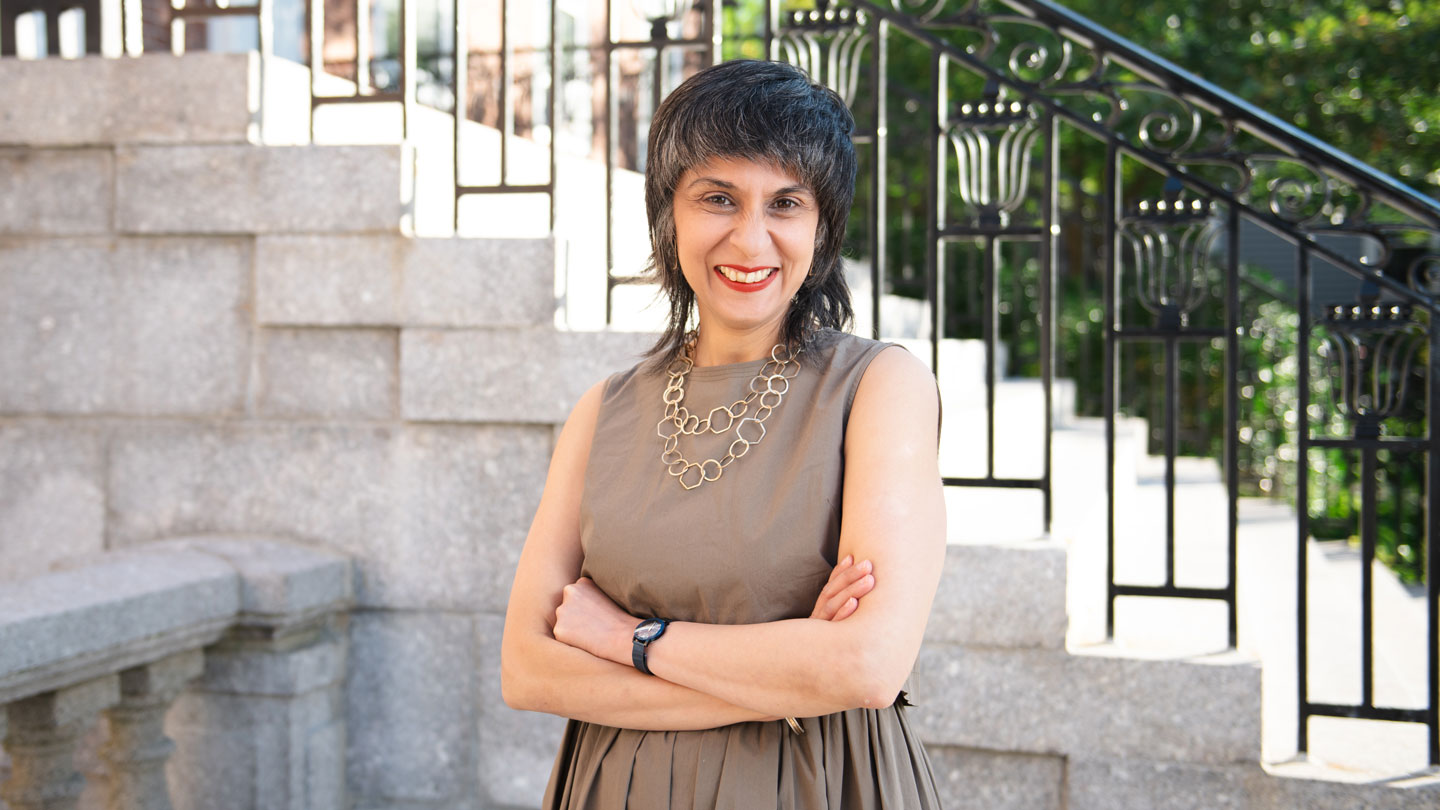 Dr. Sonal Khullar