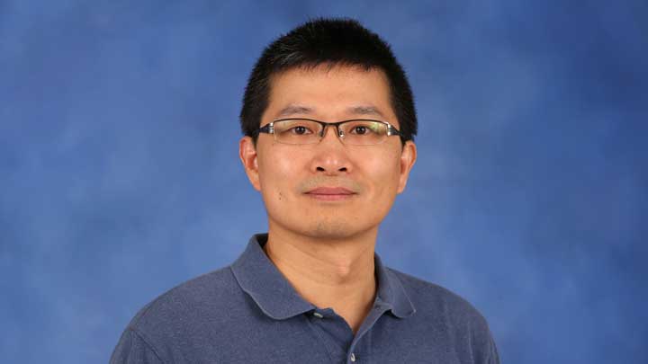 Dr. Ming Sun, a professor in the College of Science at The University of Alabama in Huntsville (UAH).