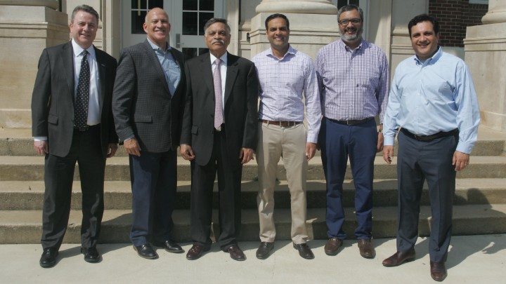 group photo outside Morton Hall on UAH campus