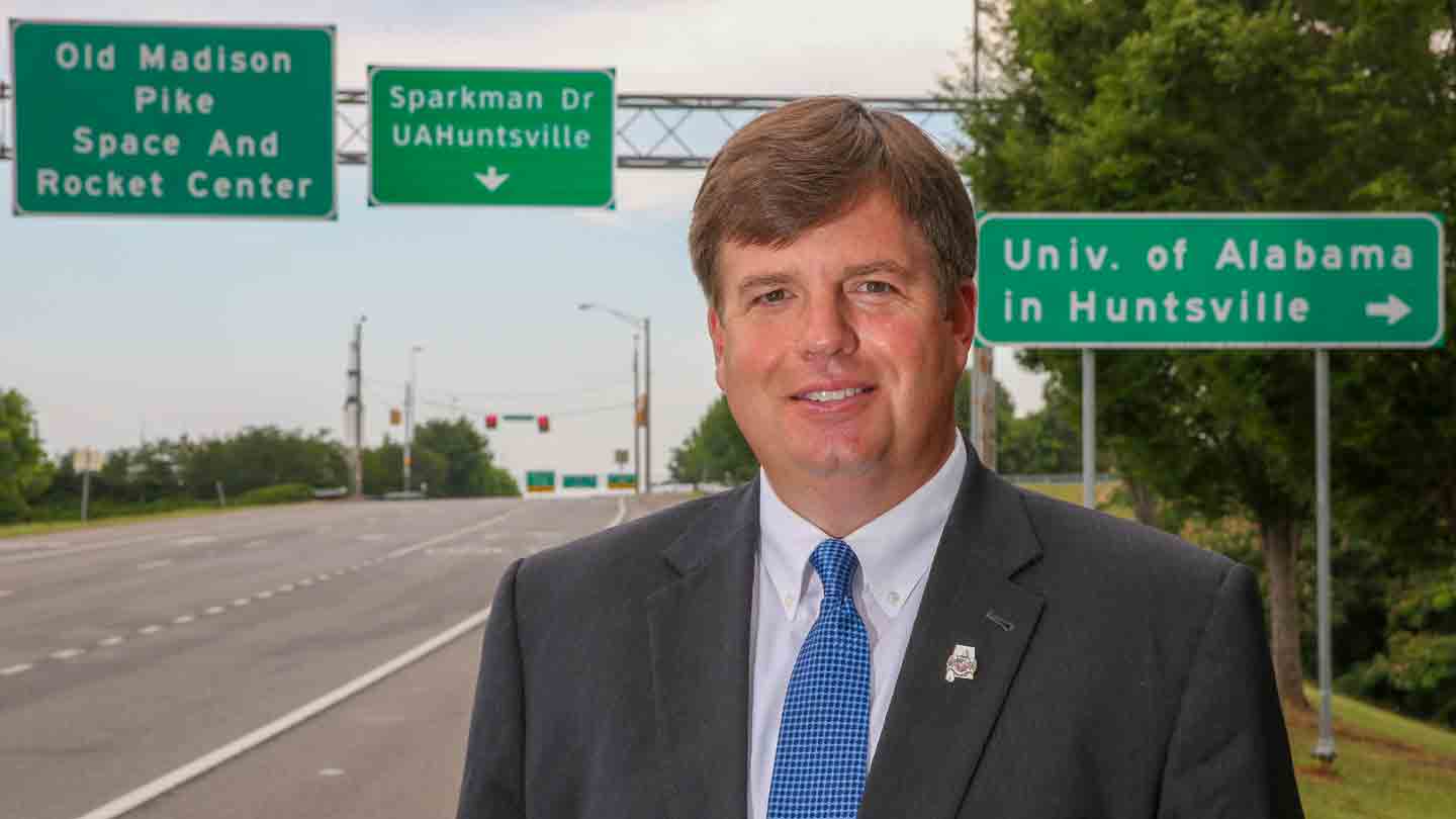 30,000 dollar grant for UAH campus wayfinding