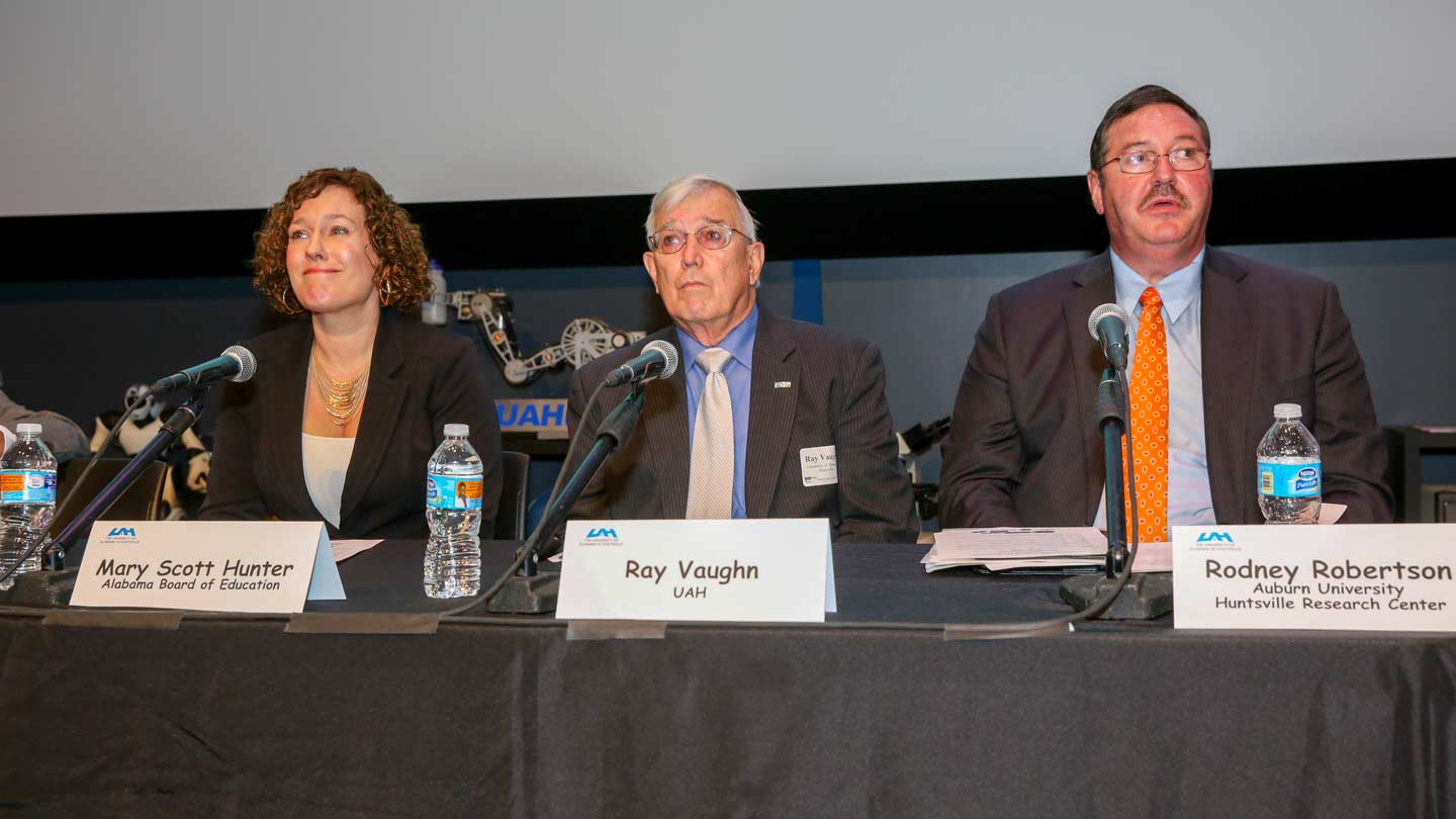 Seminar on teaching cybersecurity in city school systems