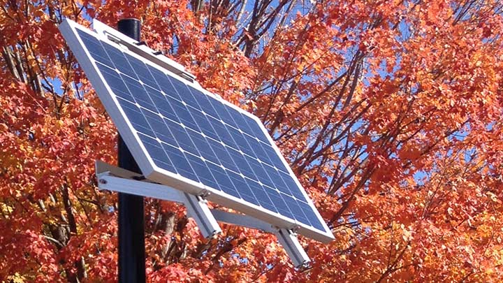 UAH students build, install solar-powered charging bench