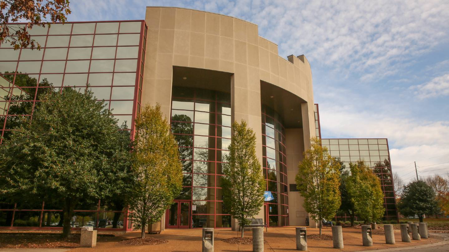 Outside the Cobb building on the uah campus