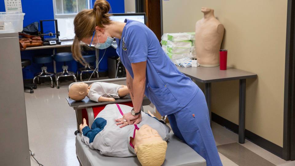 uah nursing student learning cpr