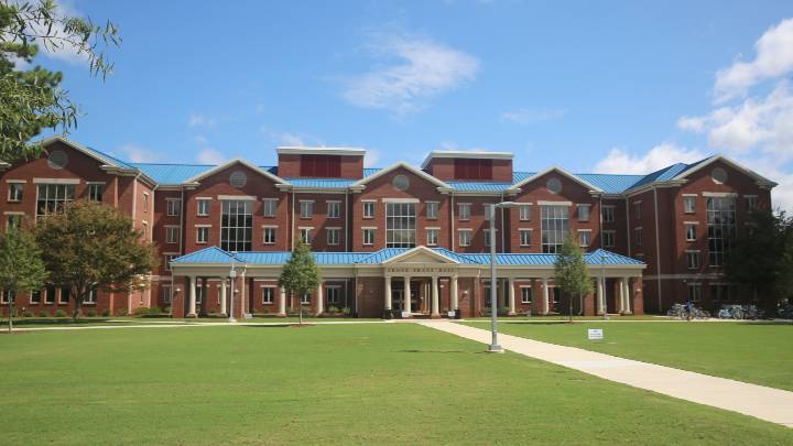 front view of Frank Franz Hall on UAH campus ?>