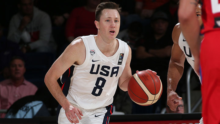 Photo of Josh Magette playing basketball. ?>