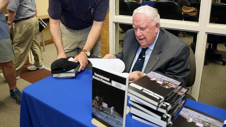 Dr. Lundquist at UAH library Author Talk series