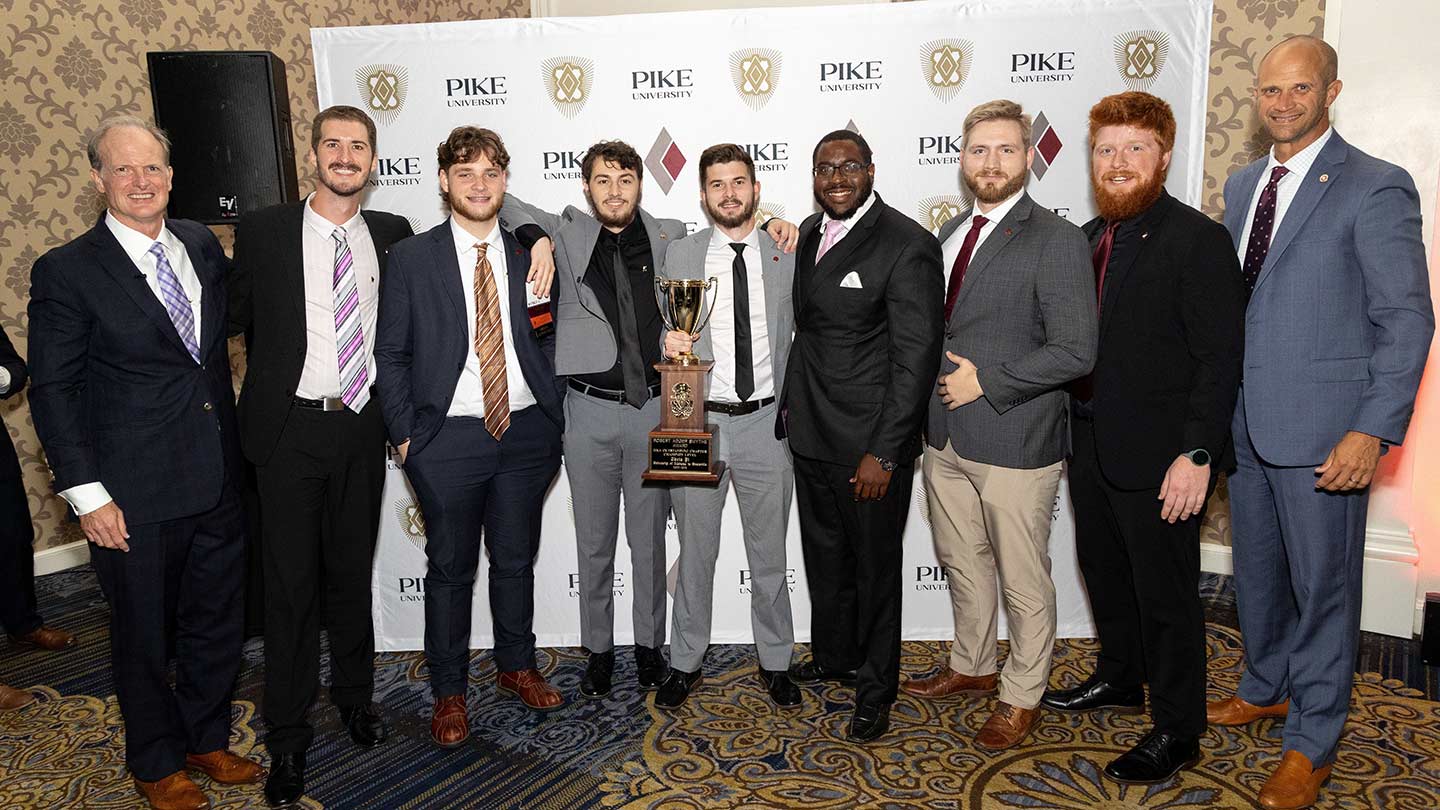 Group photo of Pike Award recipients.