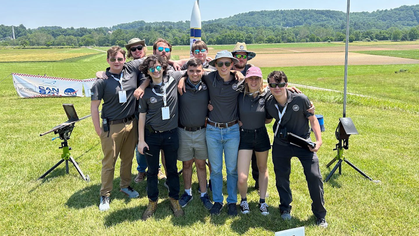 group photo CanSat team