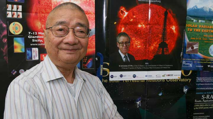 UAH physicist presents new observational solar weather model