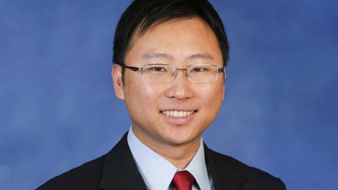 Professor’s nanoparticle research chosen as Argonne science highlight