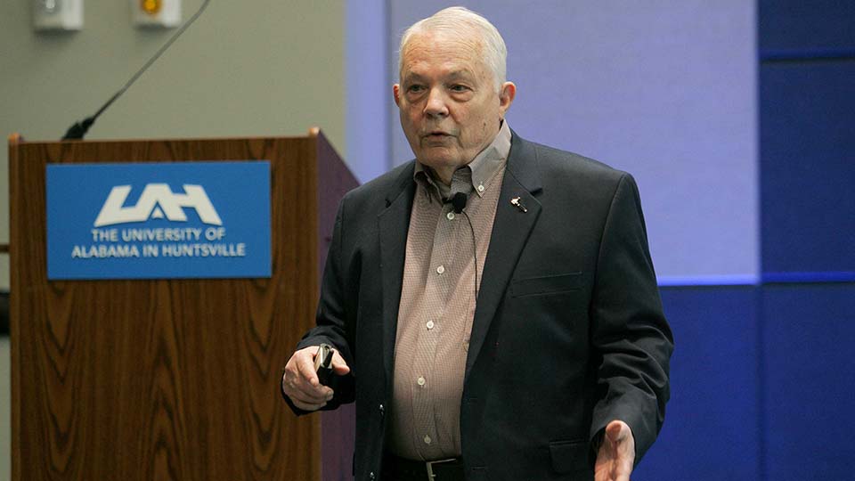 Robert Stewart, retired Brigadier General and NASA Astronaut, speaking at UAH College of Engineering