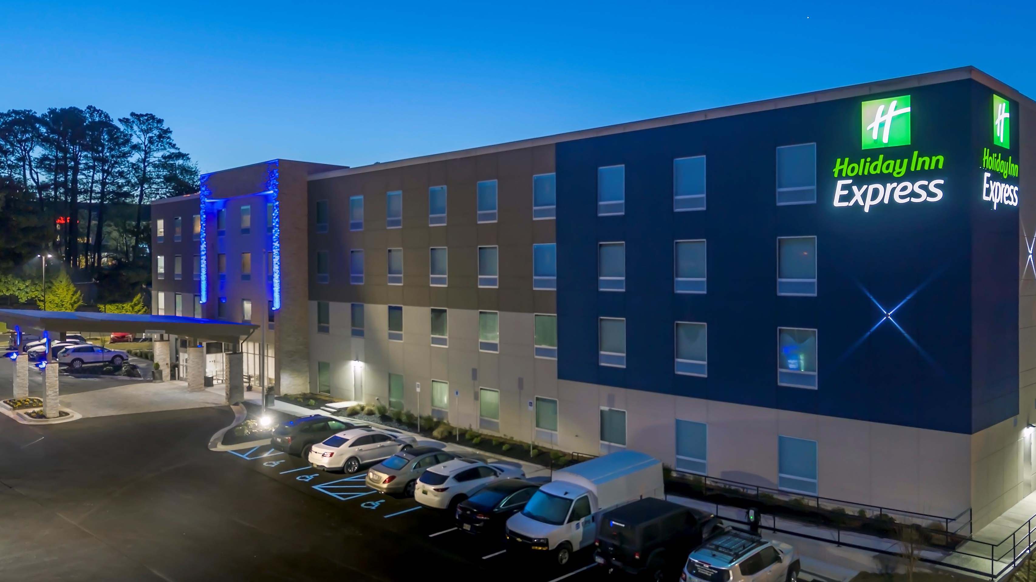 HOLIDAY INN EXPRESS & SUITES SPACE CENTER