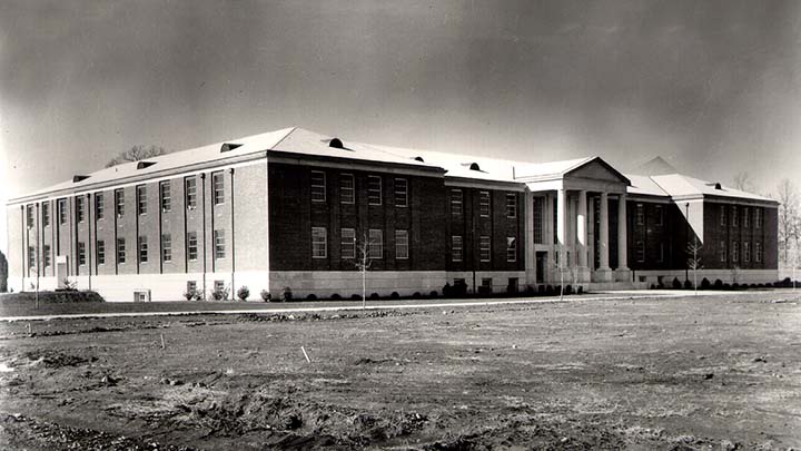 old black and white photo of morton hall on uah campus