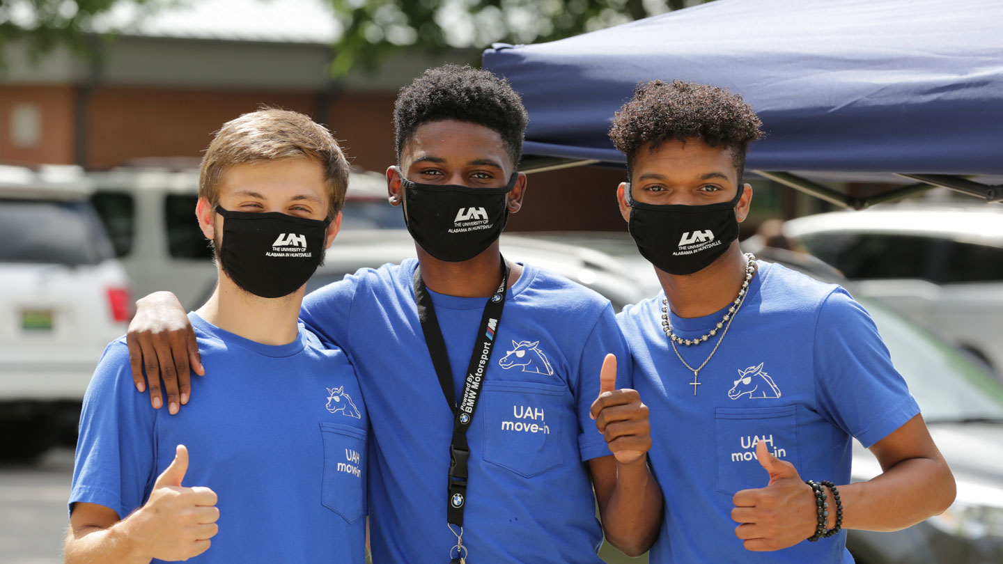uah students wearing respiratory masks