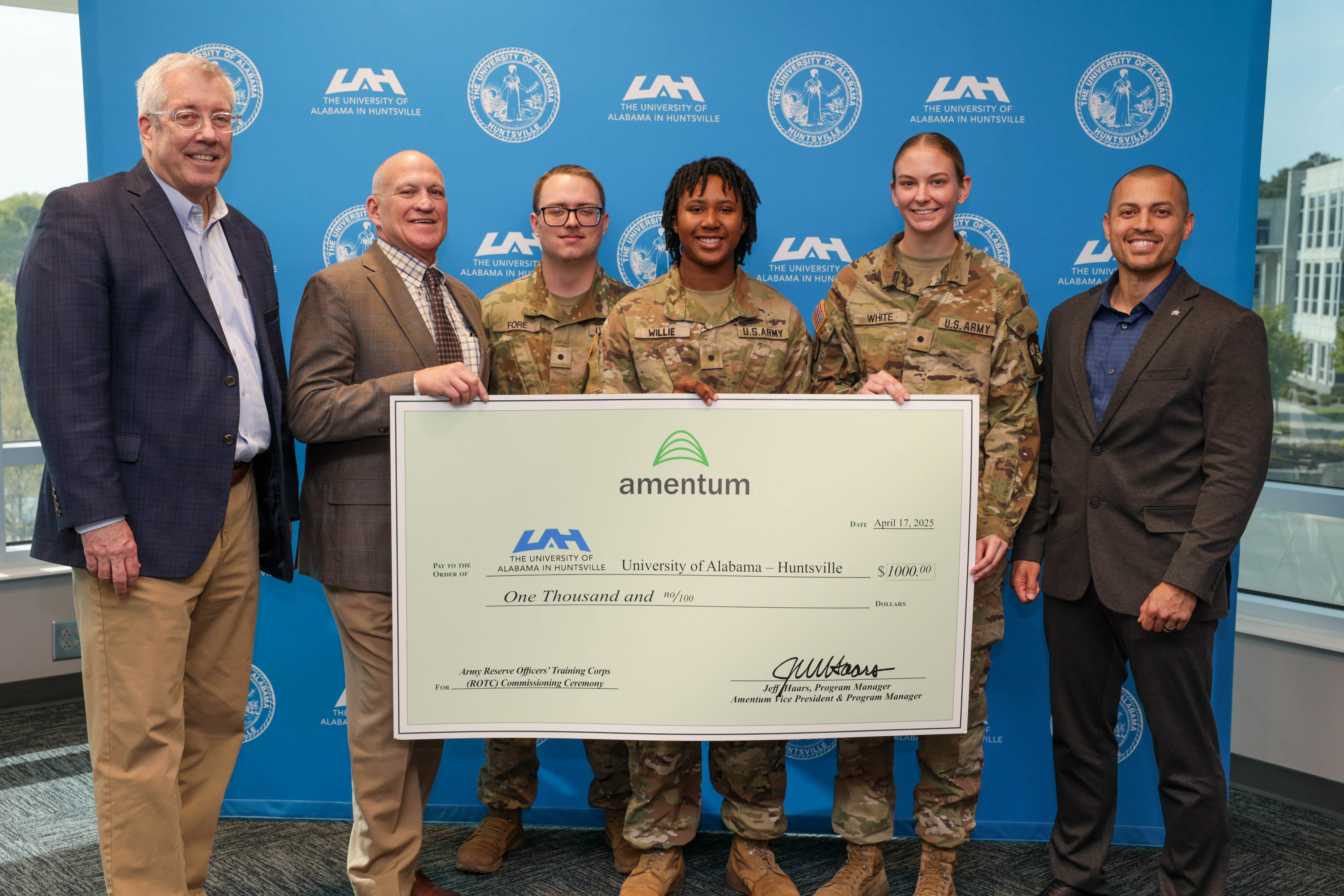 Amentum donates to support Army ROTC program 